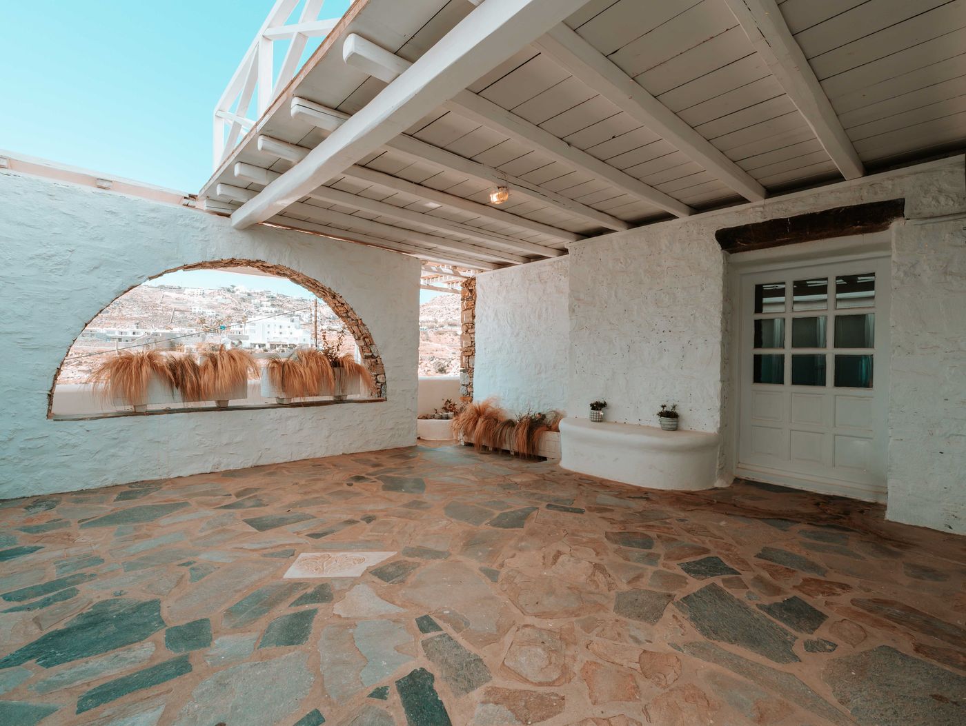 Mr---Mrs-White-Mykonos-Room-14