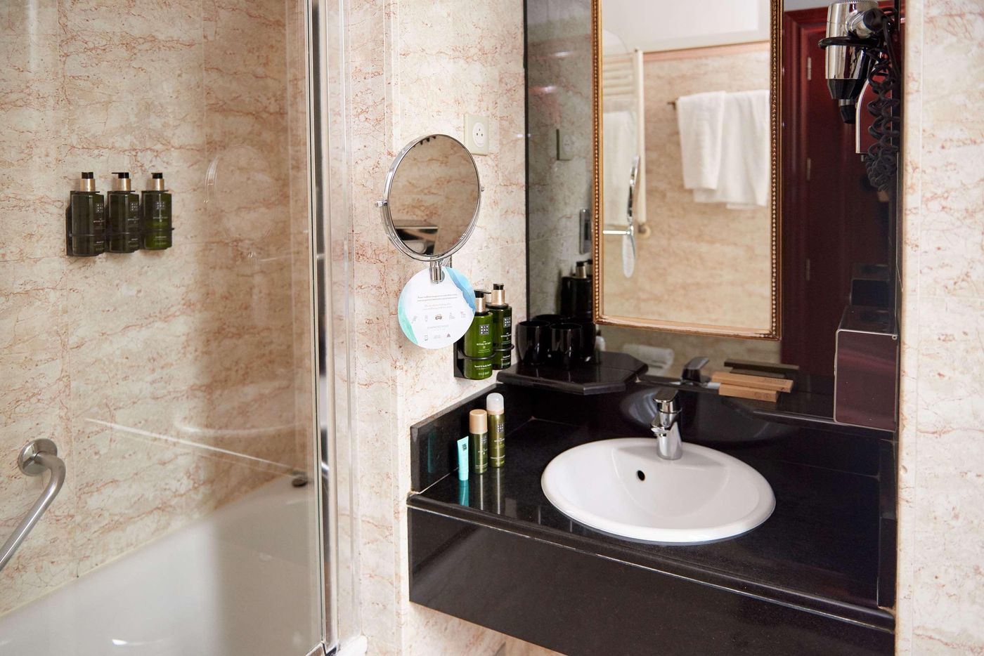 Melia-Paris-Champs-Elys----es-Room-31