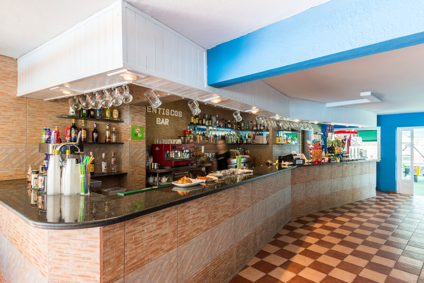 Los-Lentiscos-Bar-22