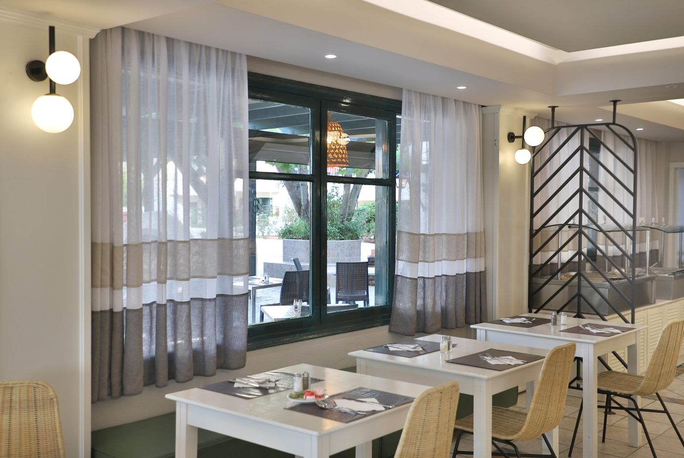 Anastasia-Hotel-Restaurant-49