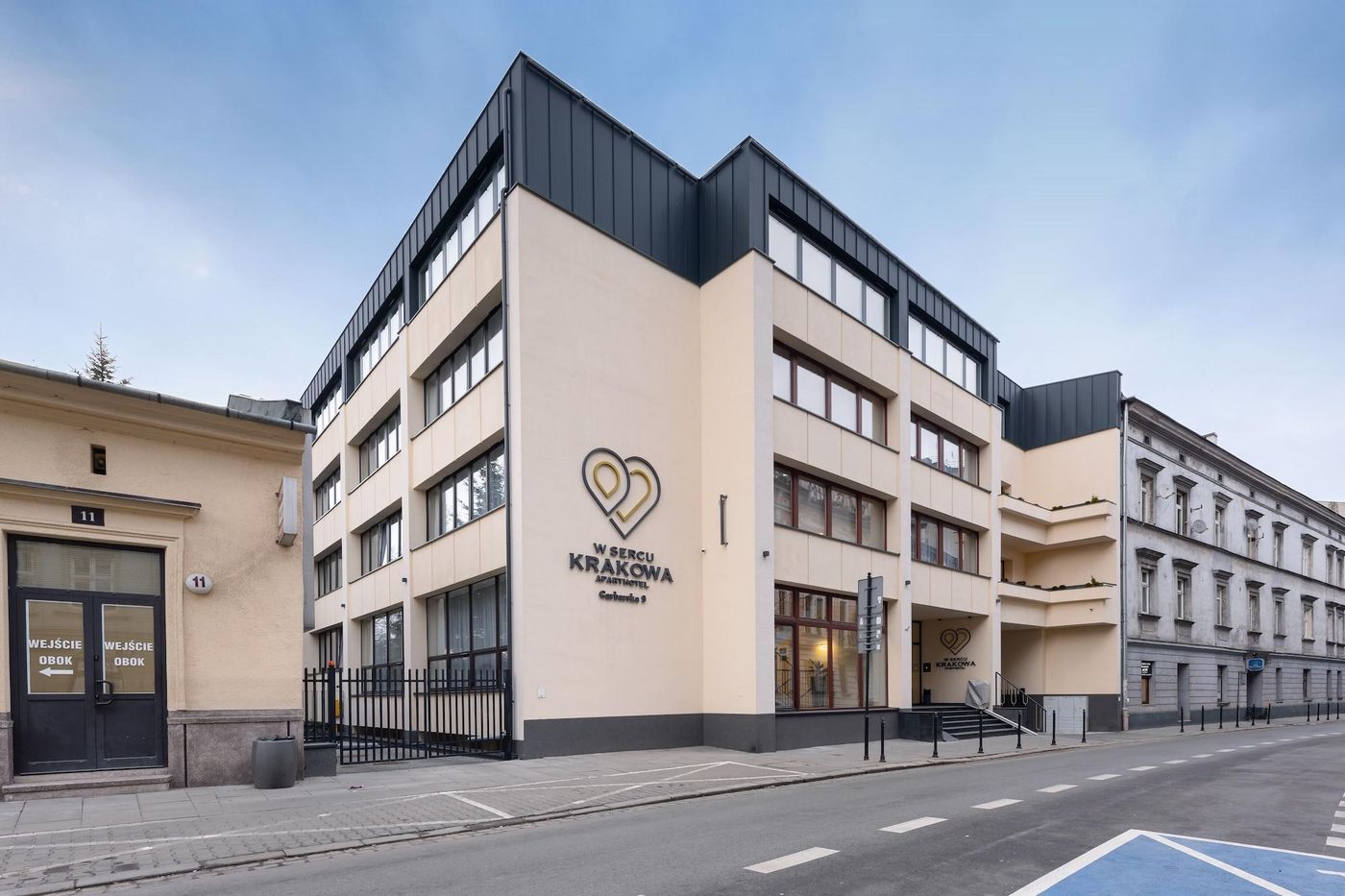 W-Sercu-Krakowa-Aparthotel-General-view-2