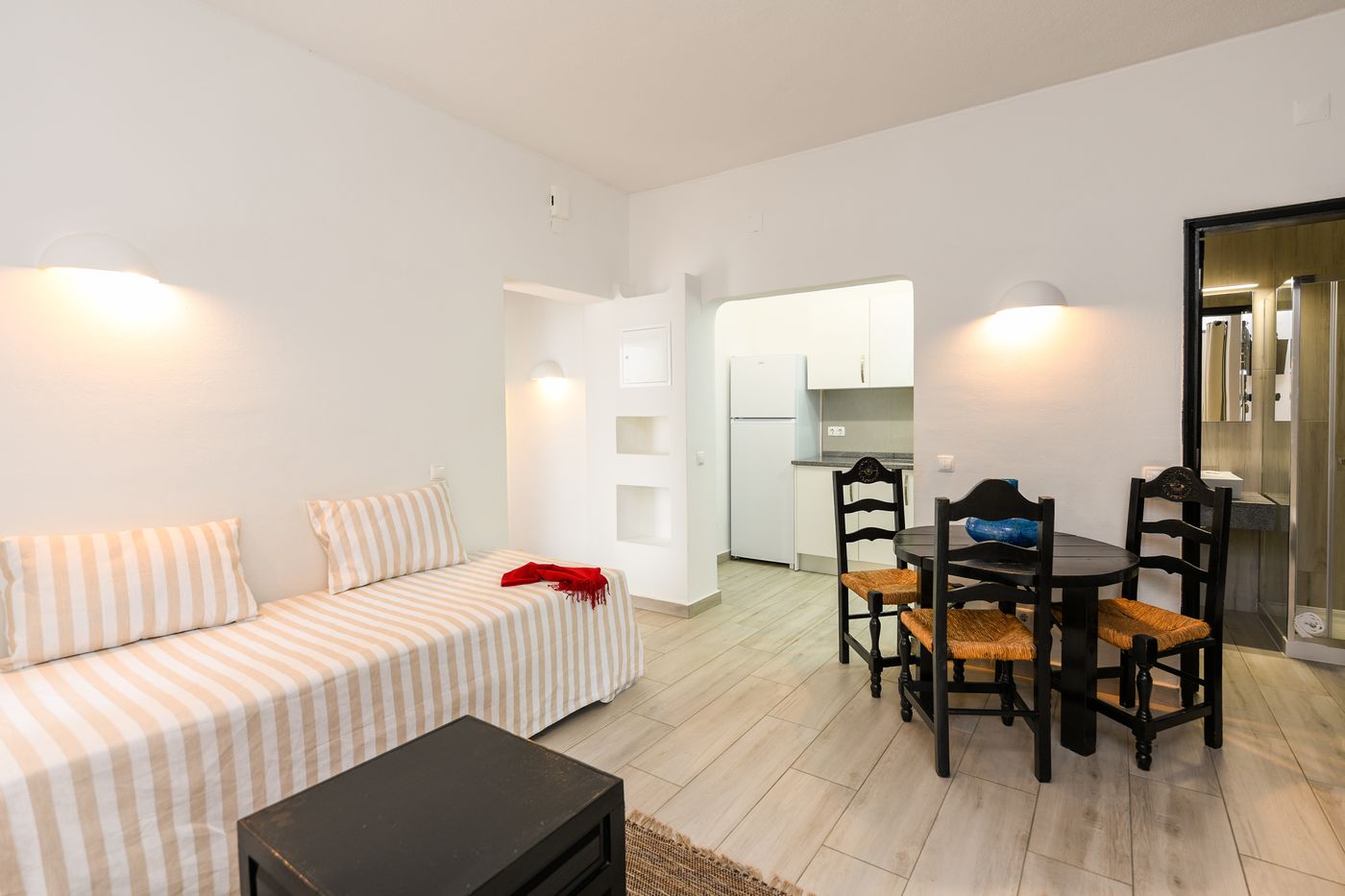 Pedras-d-el-Rei-Room-30