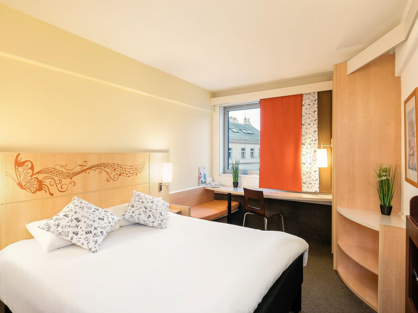 Ibis-Praha-Wenceslas-Square-Room-9