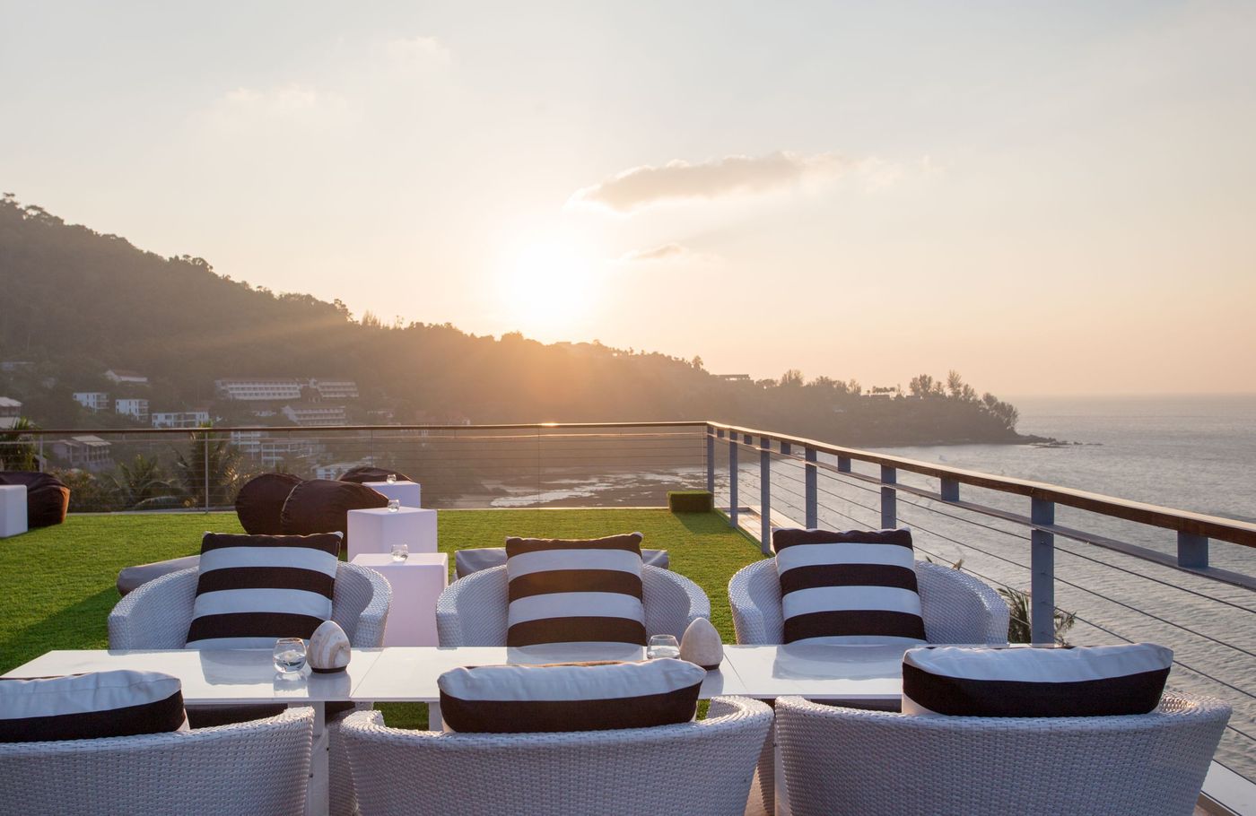 Cape-Sienna-Phuket-Bar-87