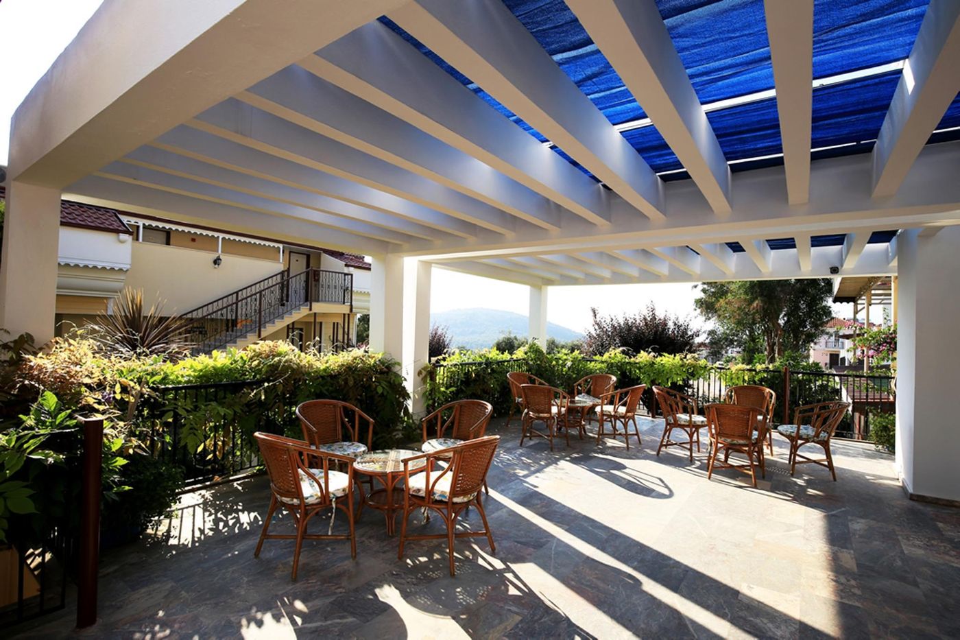 Hotel-Yel-Holiday-Resort-Terrace-34