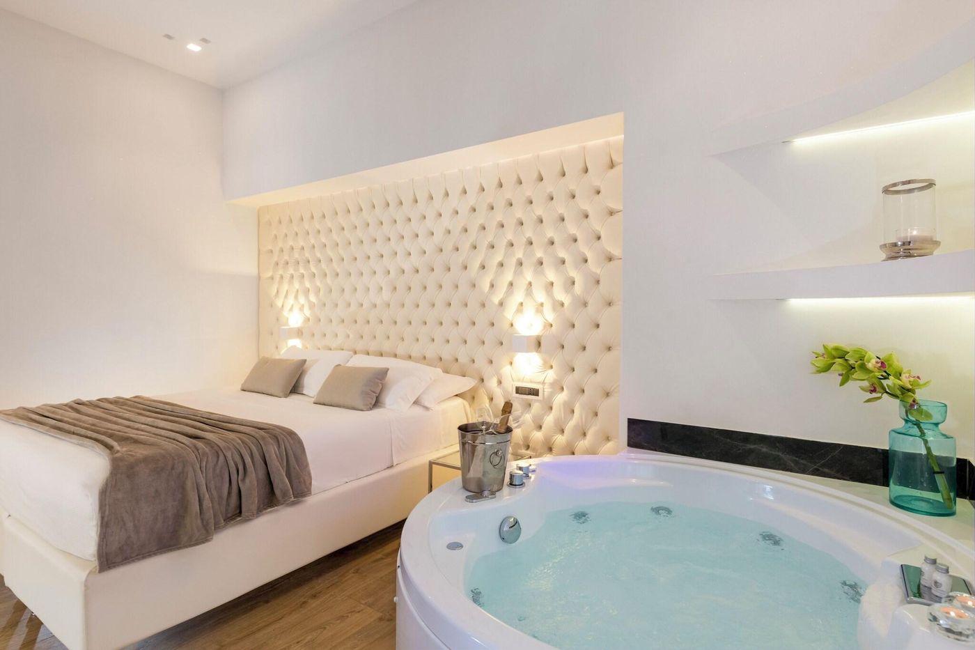 Vatican-Style-Room-25