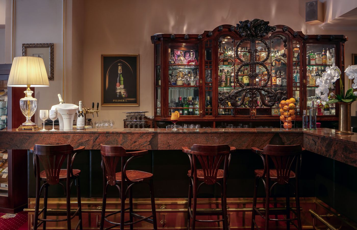 Ambassador-Zlat-----Husa-Bar-14