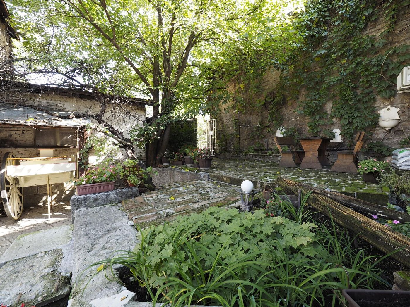 Garni Hotel Le Petit Piaf-Serbia-BELGRADE-General view-2