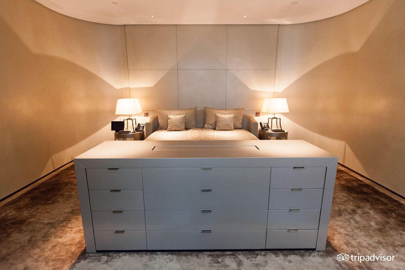 Armani-Hotel-Milano-Room-10