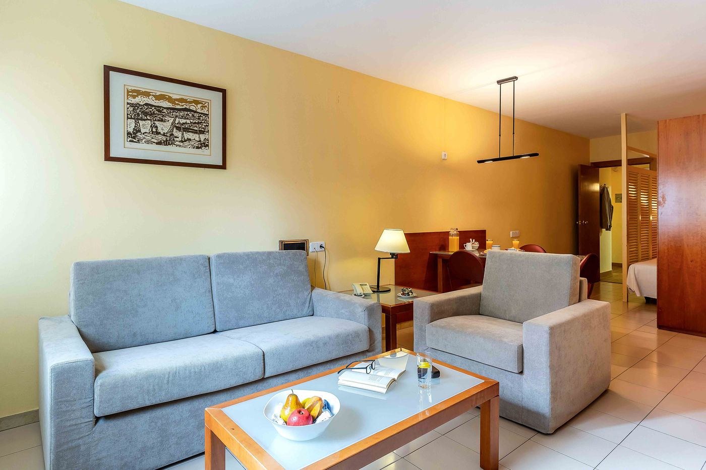 Aparthotel Bertran-Spain-BARCELONA-Room-10