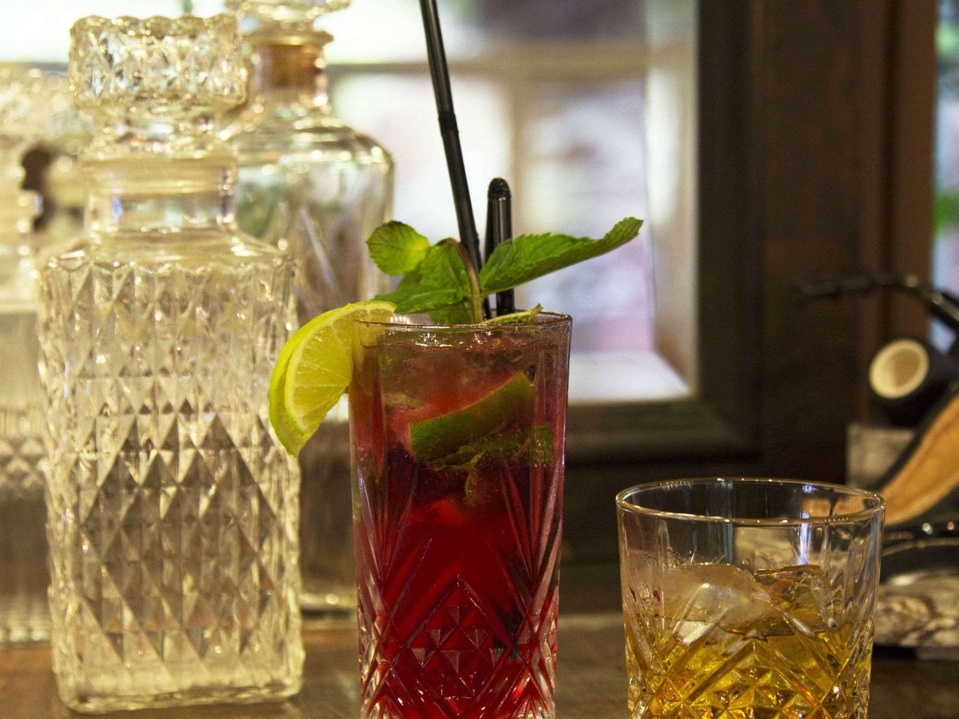 Ibis-Paris-Tour-Eiffel-Bar-68