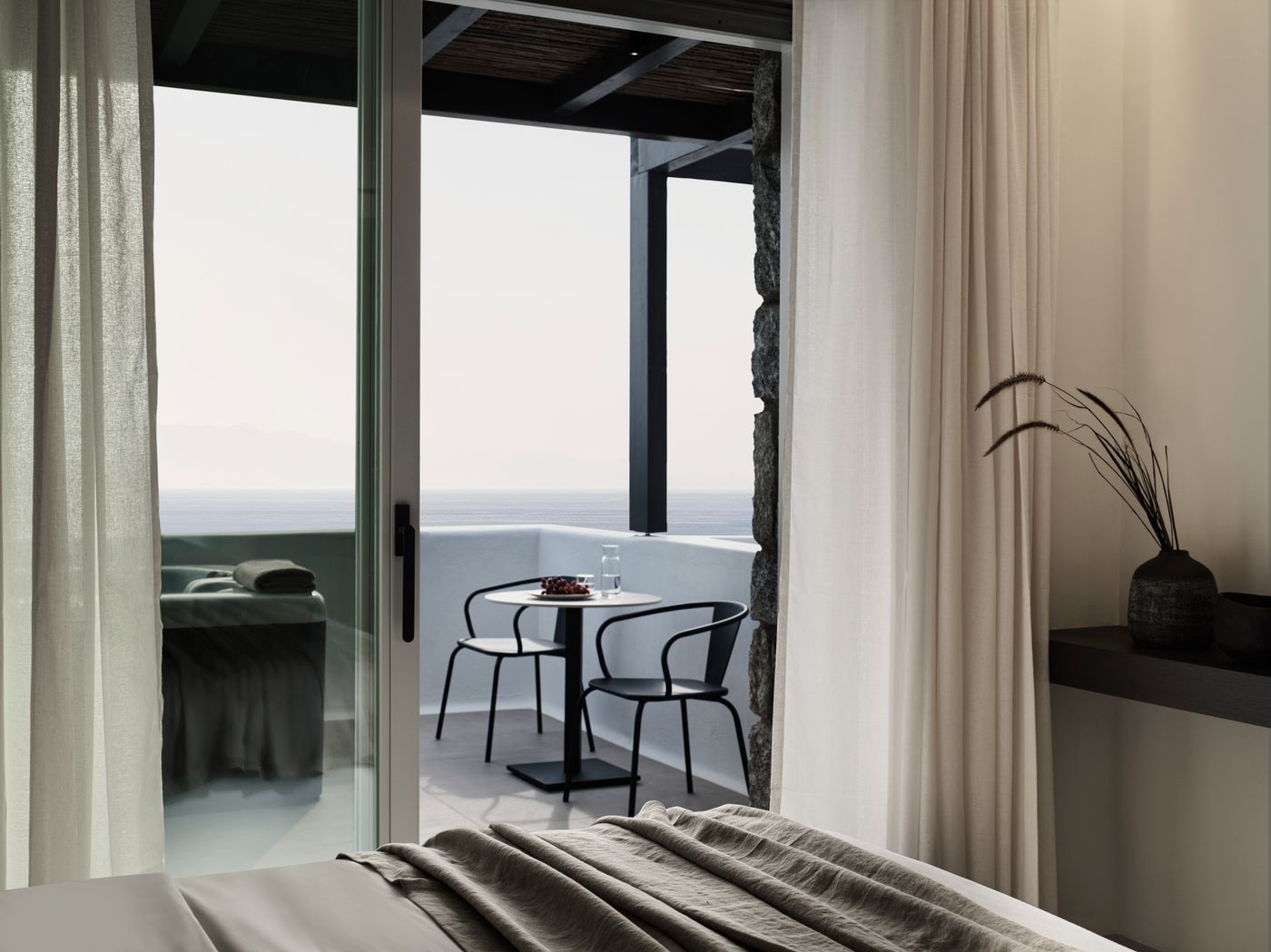 Ezio-Bo-Luxury-Living-Room-28