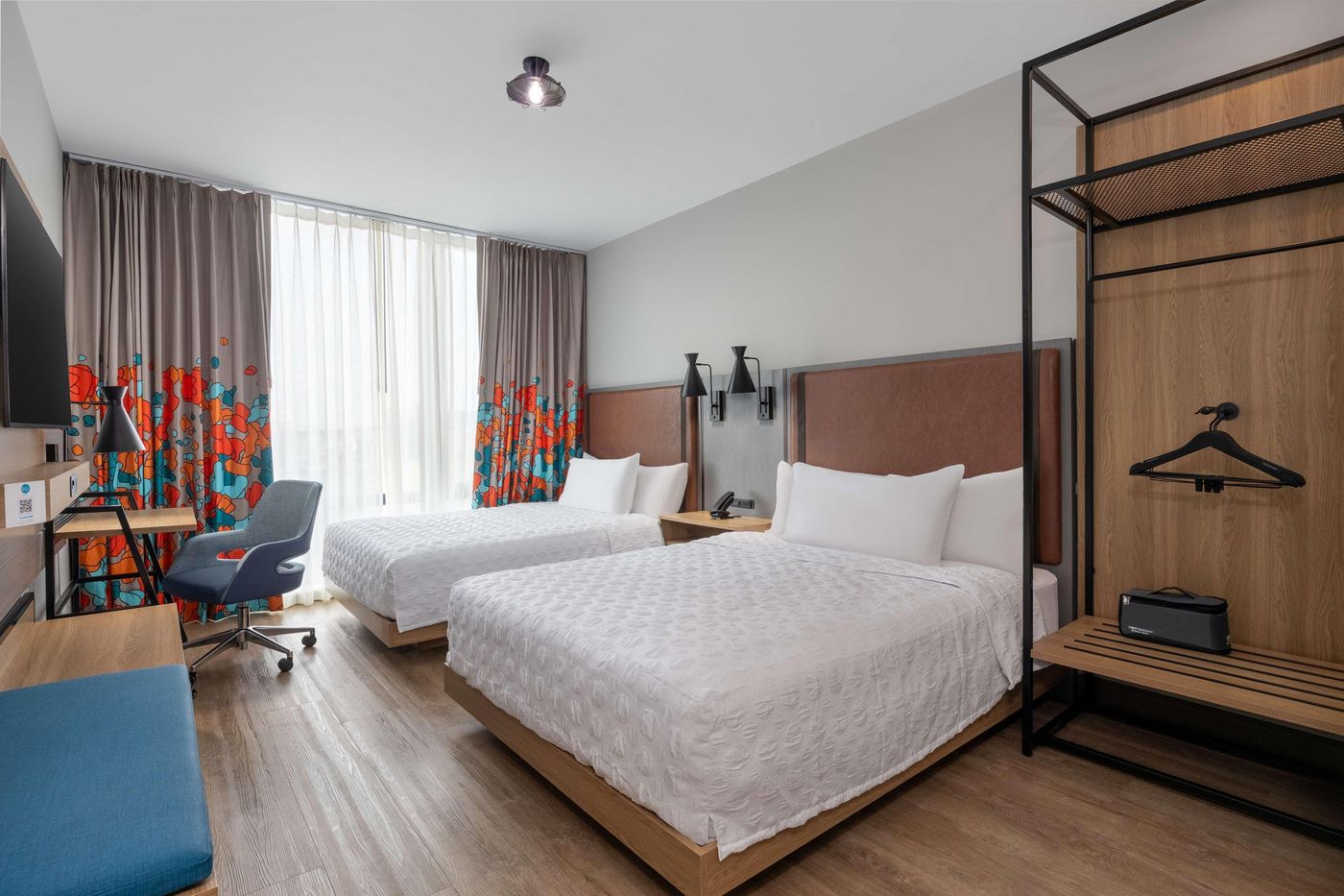 Tru-By-Hilton-Brooklyn-Room-7