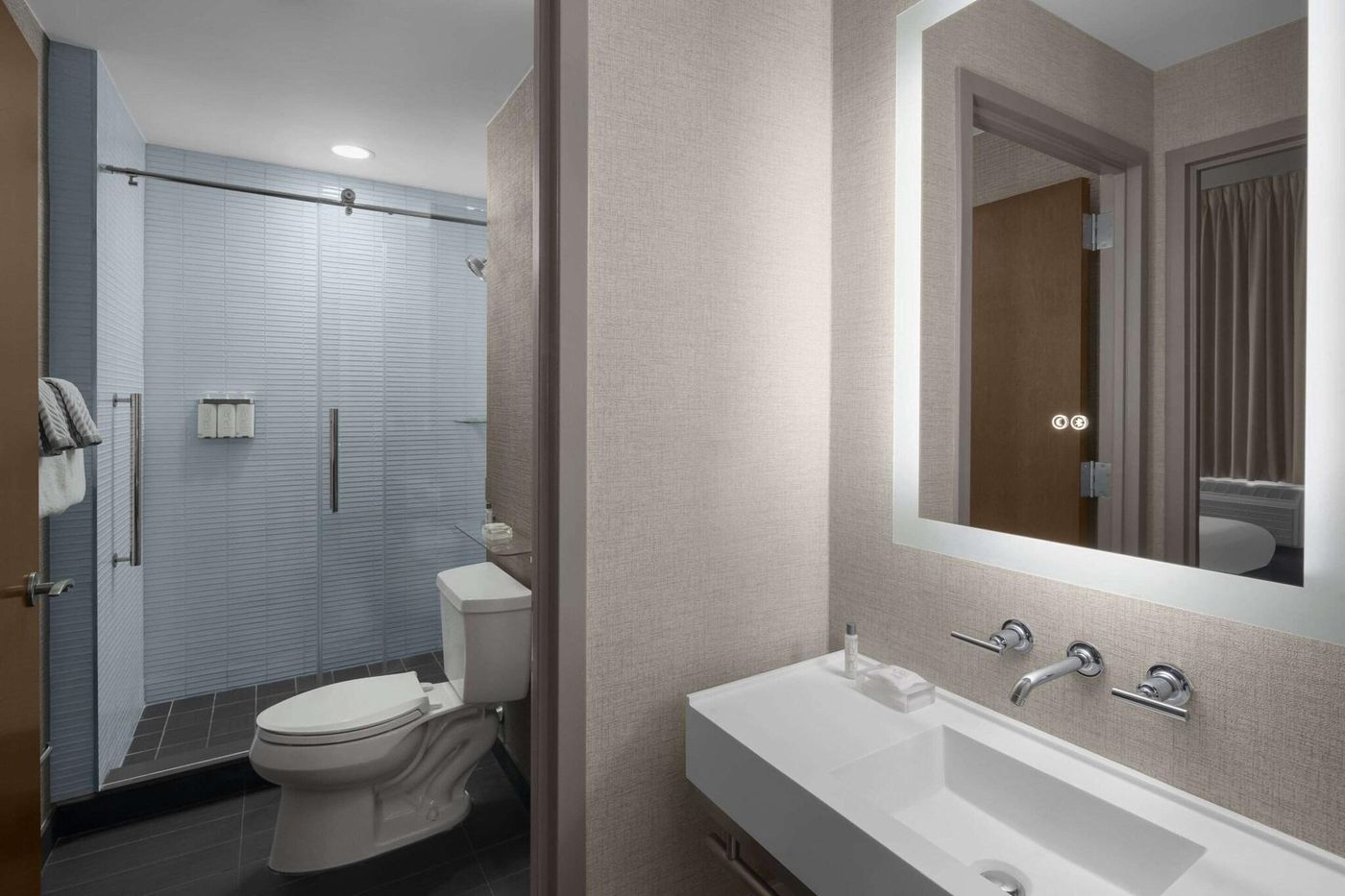 Cambria-Suites-Chelsea-Room-27