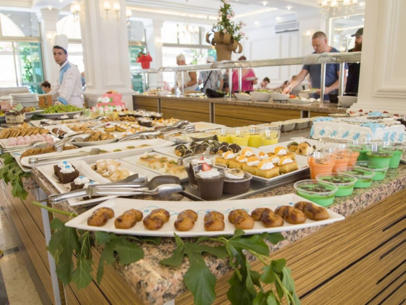 Oz-Can-Hotel---Family-Suites-Restaurant-26