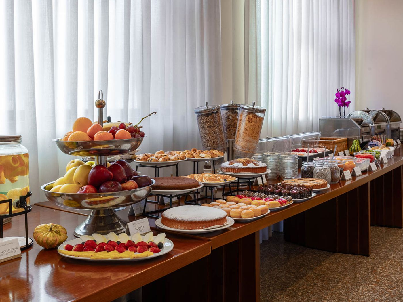 iH-Hotels-Milano-St--John-Restaurant-46