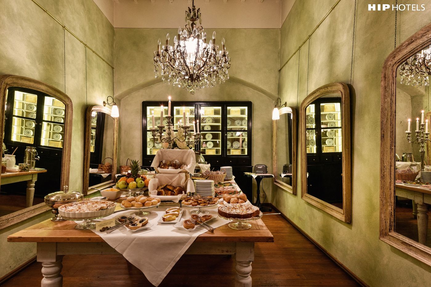 Cellai-Boutique-Hotel-Lobby-50