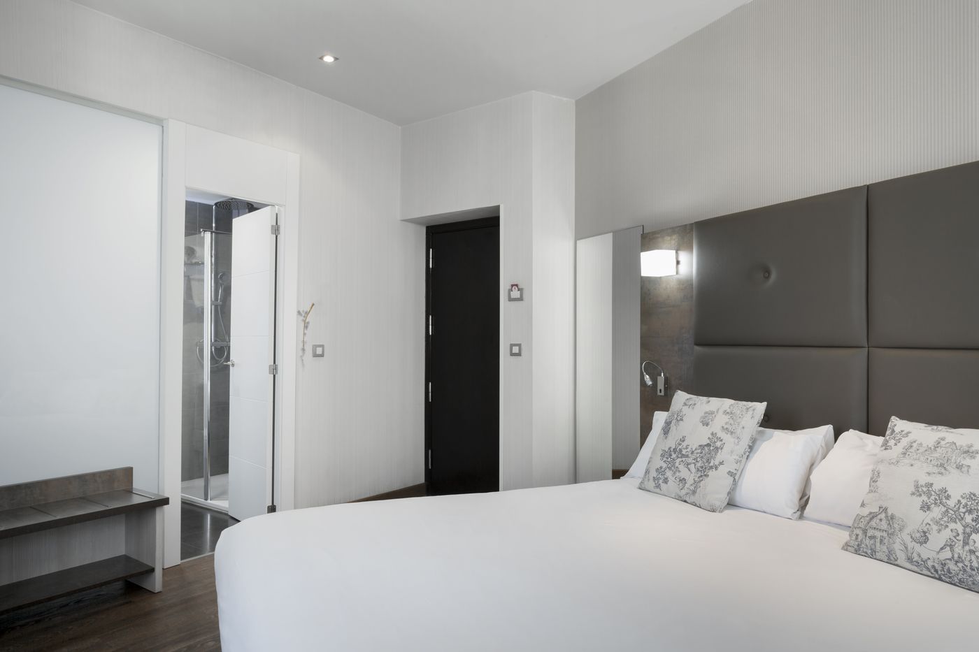 Petit-Palace-Posada-del-Peine-Room-20