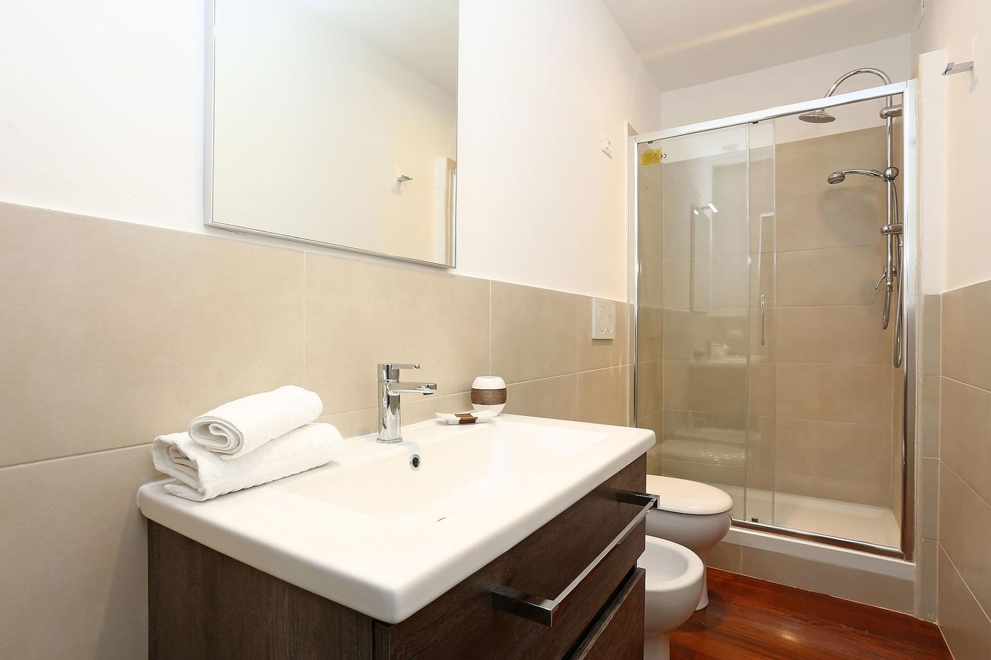 Avignonesi-Suites---Daplace-Collection-Room-25