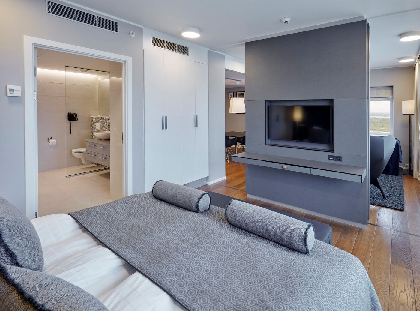 Crowne-Plaza-Copenhagen-Towers-Room-7