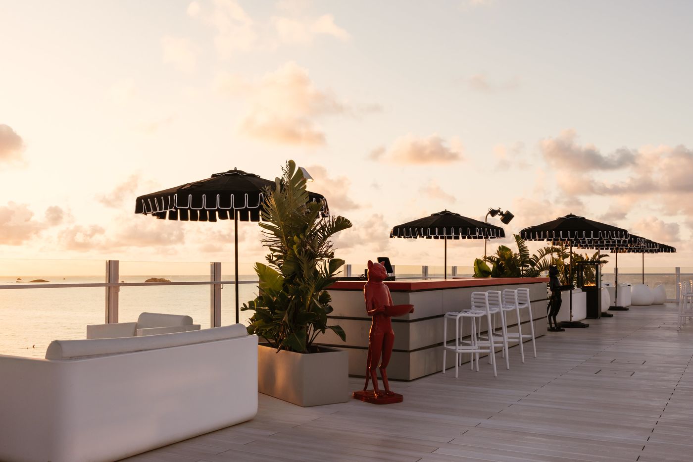 Ushuaia-Ibiza-Beach-Hotel-Terrace-16