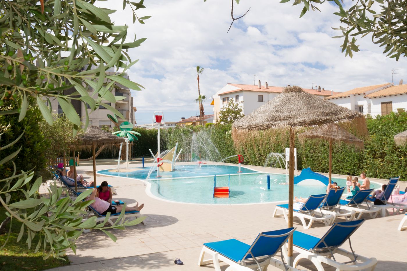 Ohtels-San-Salvador-Pool-12