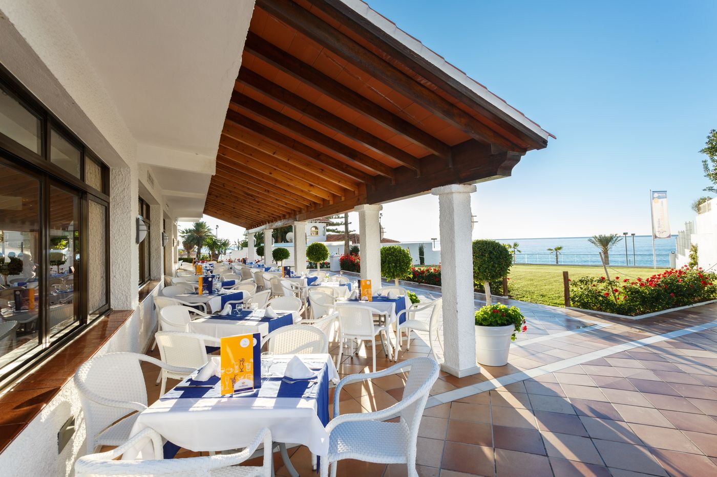 Globales-Gardenia-Bar-10