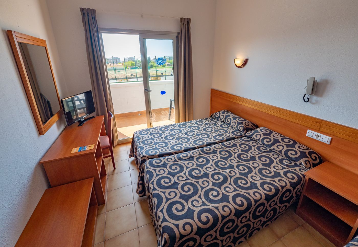 Santa Susanna Resort