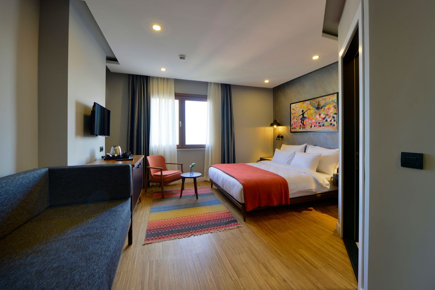 Poem-Special-Hotel-Room-11