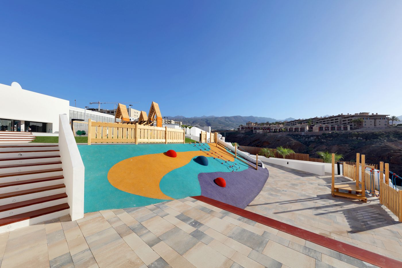 Hard-Rock-hotel-Tenerife-Sports-and-Entertainment-68