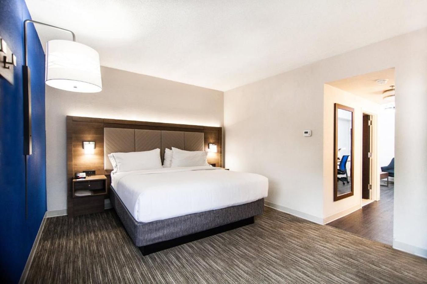 Holiday Inn Express and Suites Brentwood North Nas-United States-BRENTWOOD-Room-10