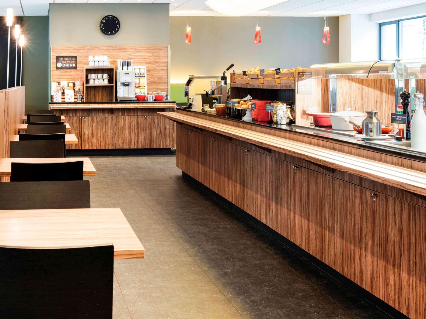 ibis-Brussels-Centre-Gare-Midi-Restaurant-15