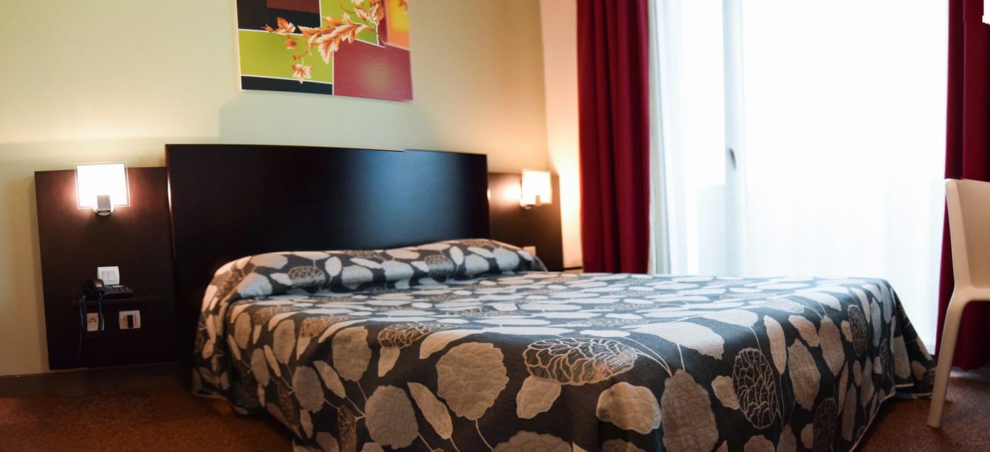 Residhotel Lyon Lamartine - France - TASSIN LA DEMI LUNE - Room - 8