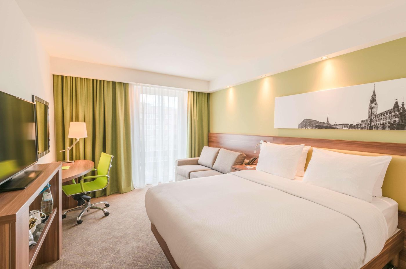 Hampton-by-Hilton-Munich-City-West-Room-16