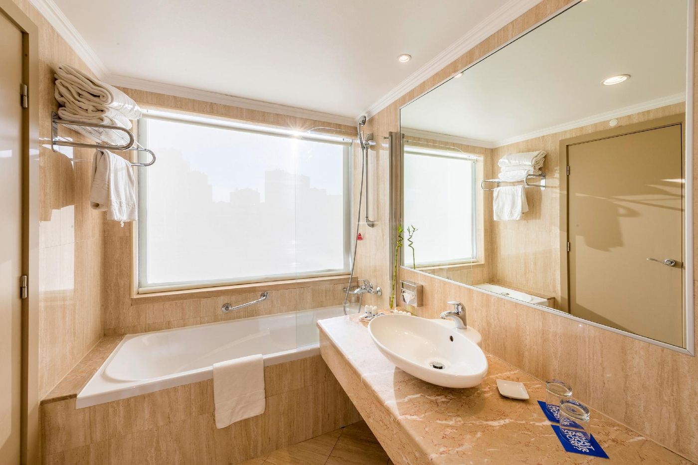 Melia-Lisboa-Oriente-Room-29