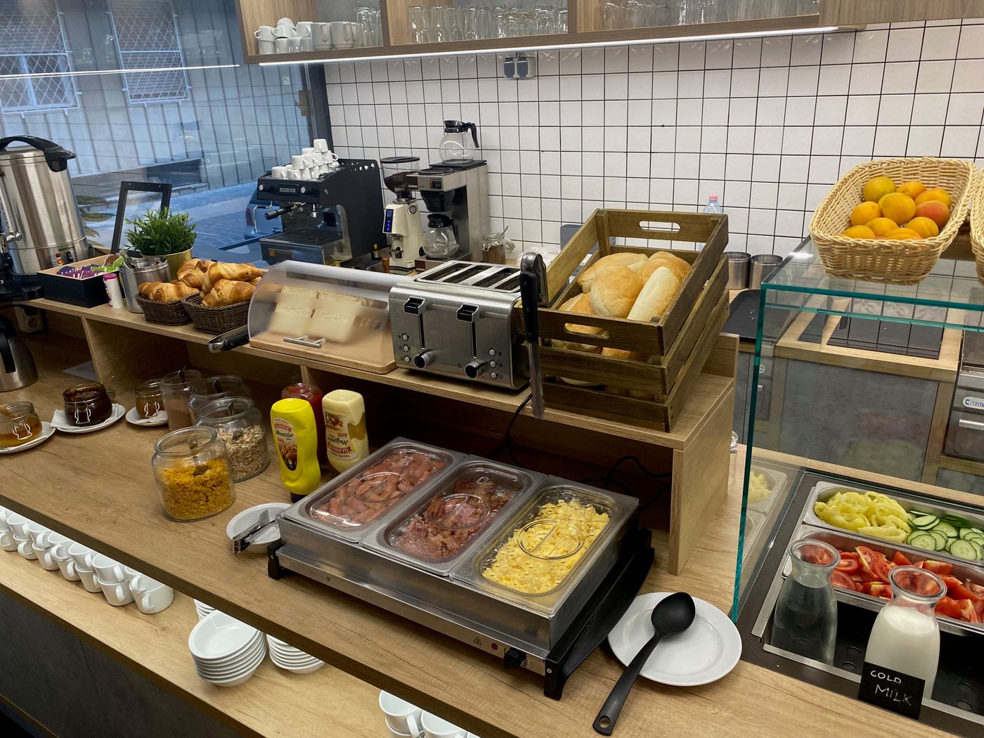 Hotel-Orion-Varkert-Restaurant-37