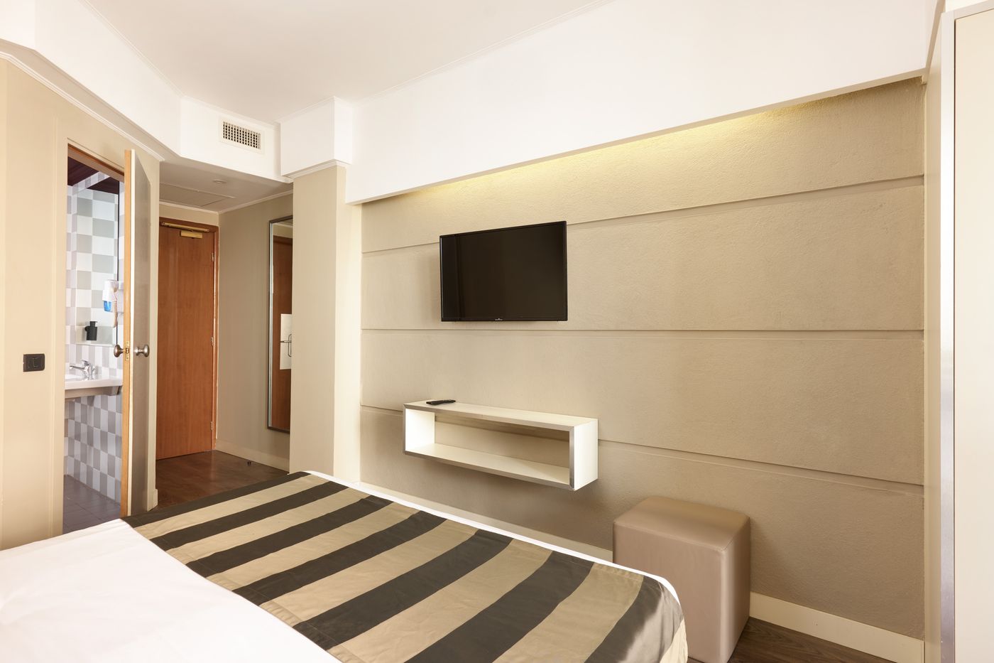 Roma-Tor-Vergata-Hotel-Room-21