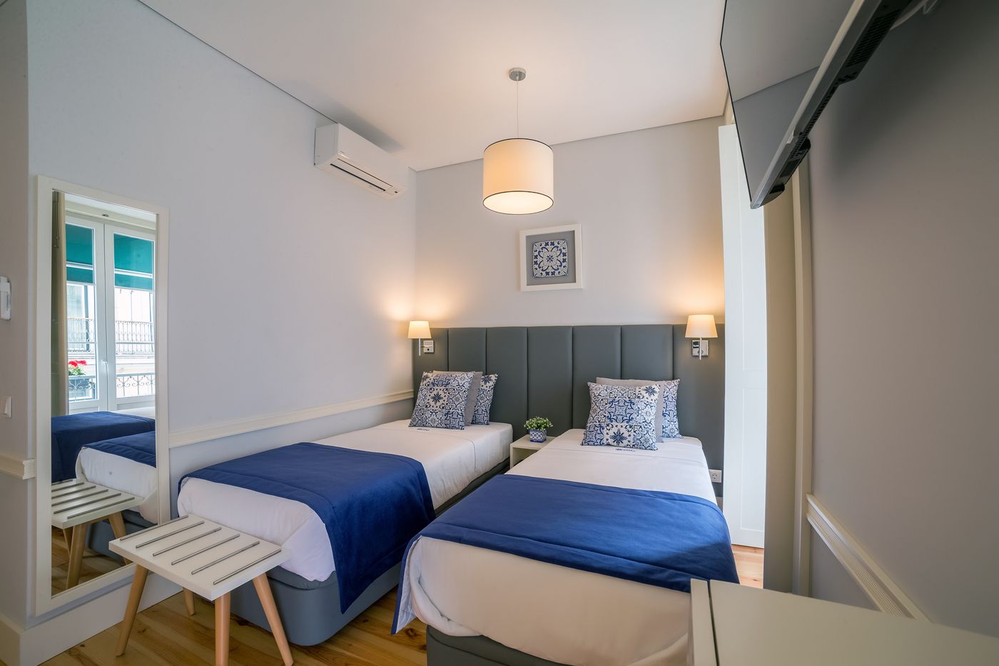 Villa Baixa Luxury Apartments-Portugal-LISBOA-Room-5