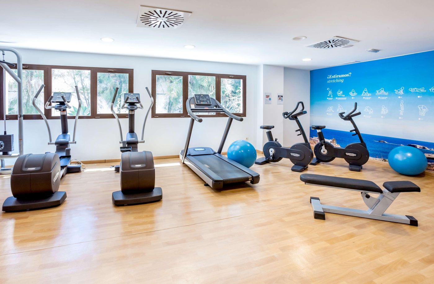 Barcelo-Cabo-de-Gata-Sports-and-Entertainment-70