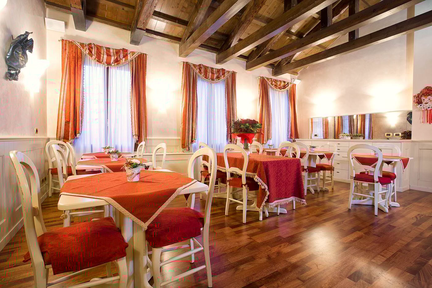 Ca--San-Polo-Restaurant-18