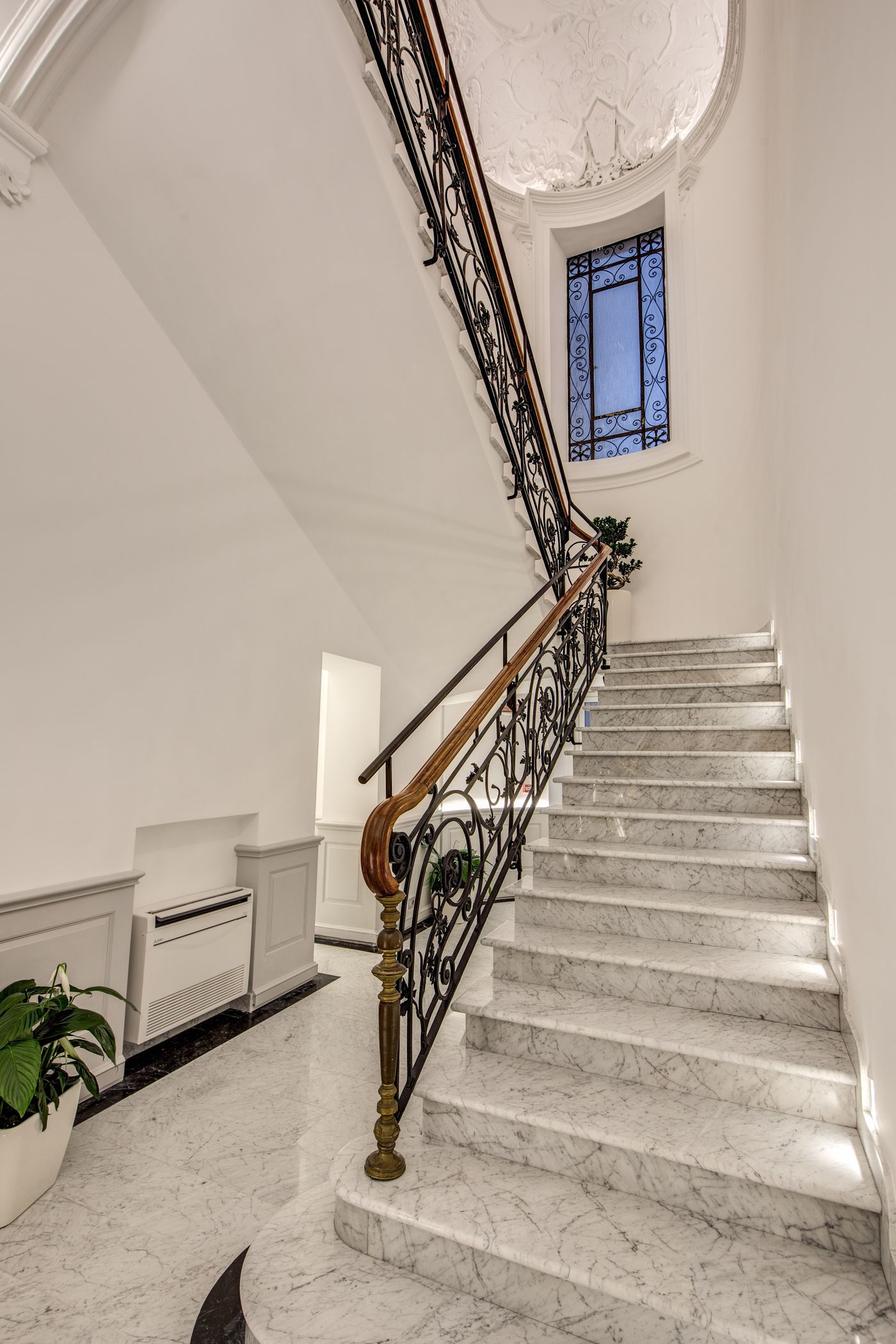 The-Liberty-Boutique-Hotel-Lobby-15