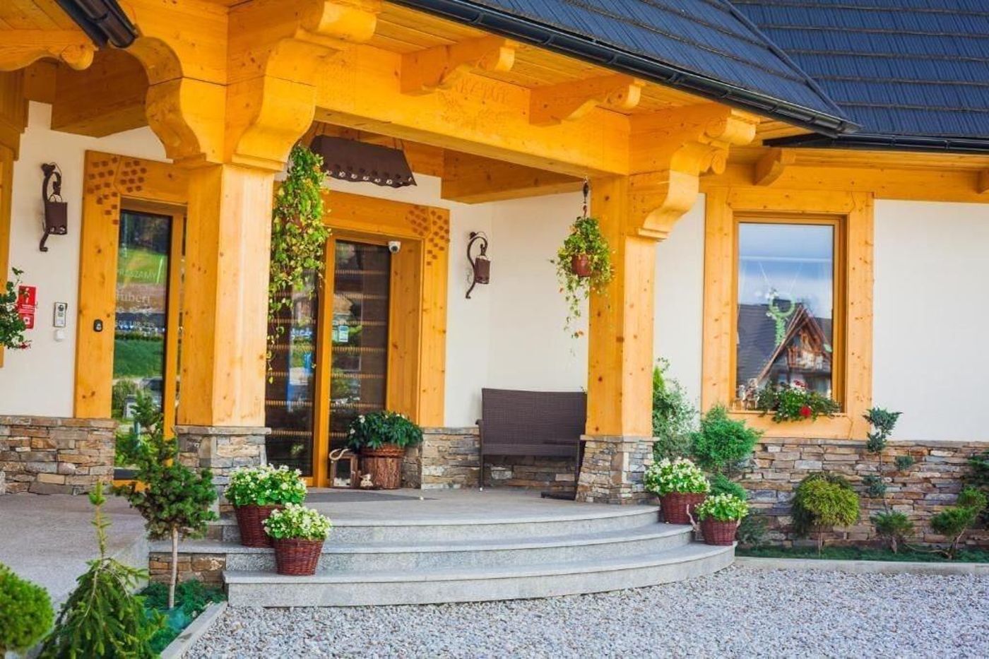 Dworek Mysliwski Hubert-Poland-BUKOWINA TATRZANSKA-General view-9