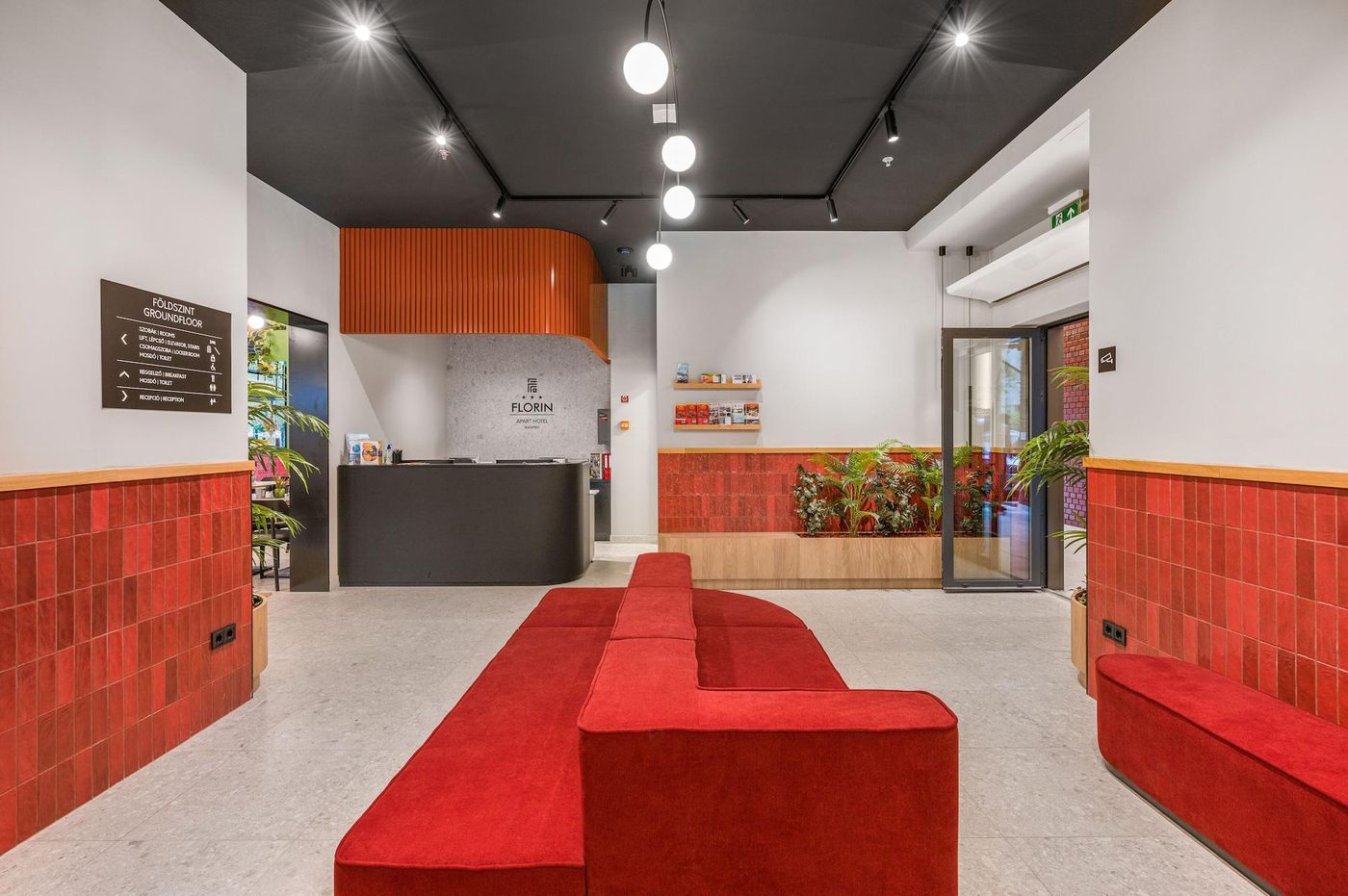 Florin-Apart-Hotel-Lobby-15