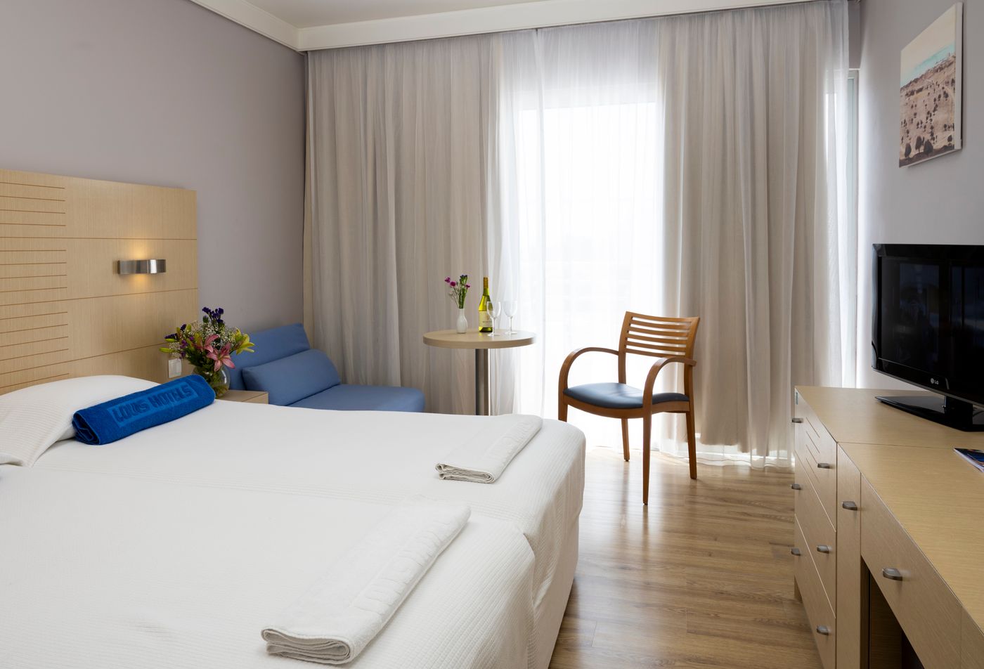 Louis-Ledra-Beach-Room-20