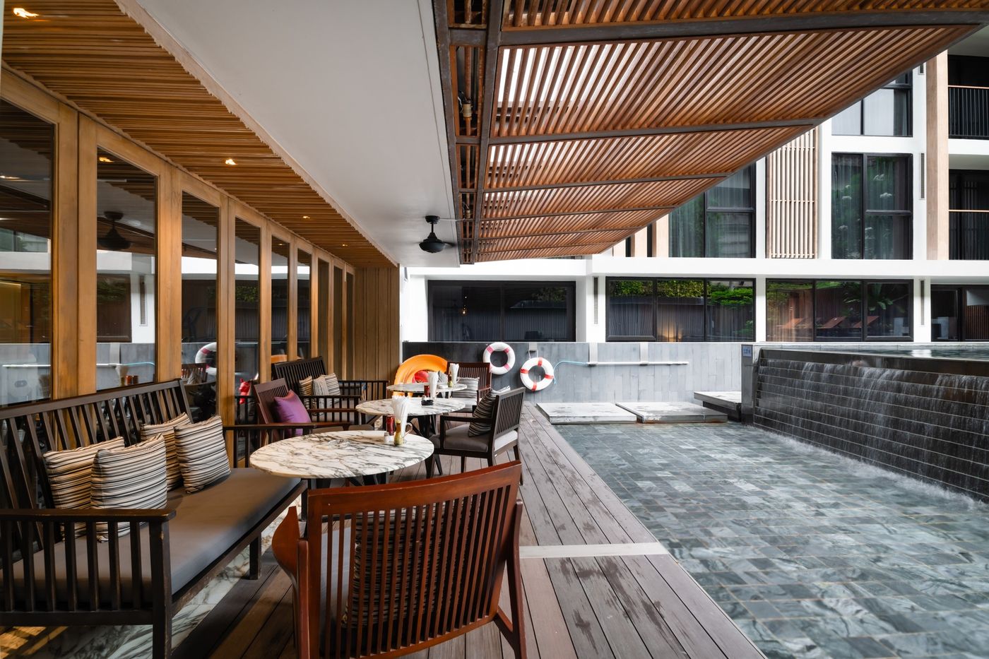 Arcadia-Suites-Bangkok-Restaurant-6