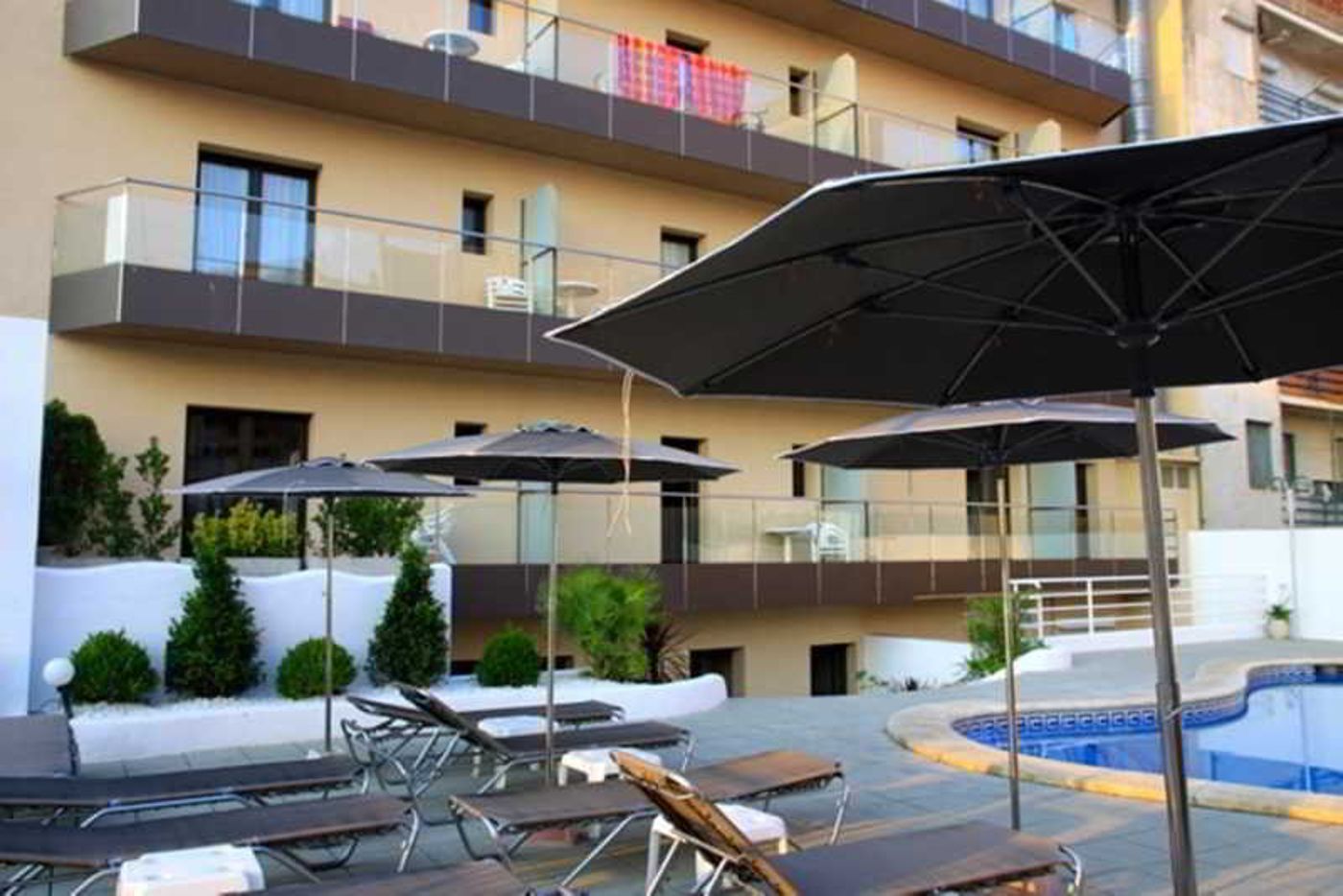 Petit-Palau--Terrace-3