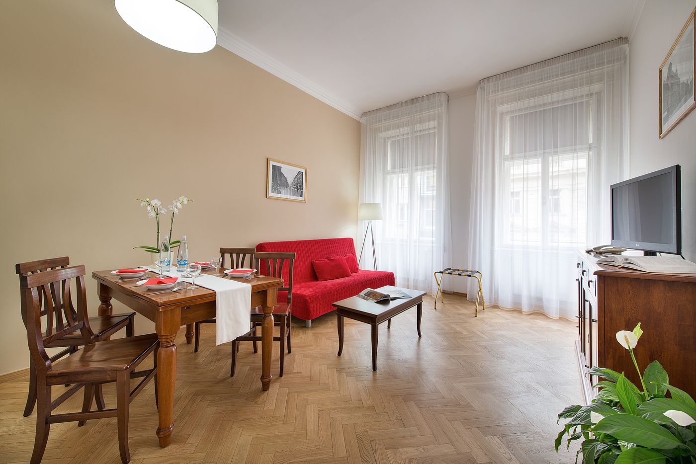 Suite-Home-Prague-General-view-18