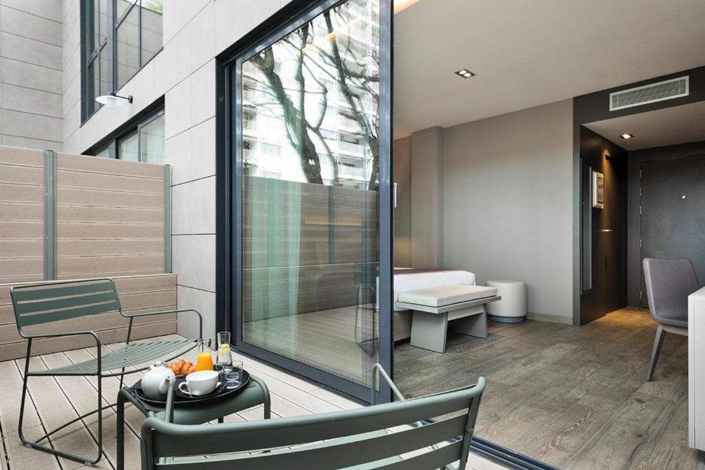 Upper Diagonal-Spain-BARCELONA-Room-10