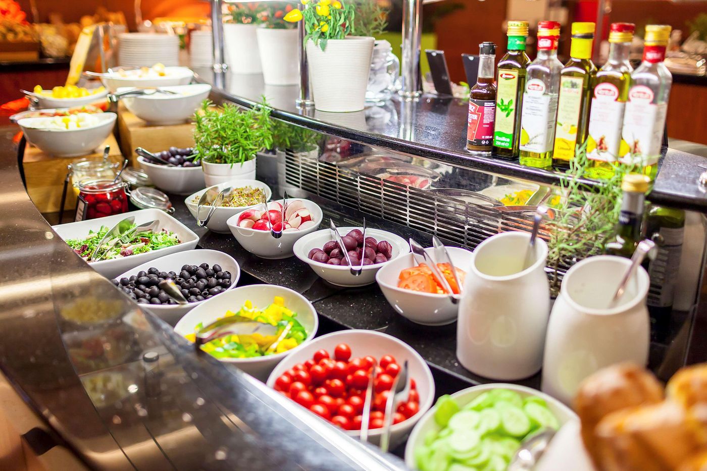 Hilton-Warsaw-City-Restaurant-50