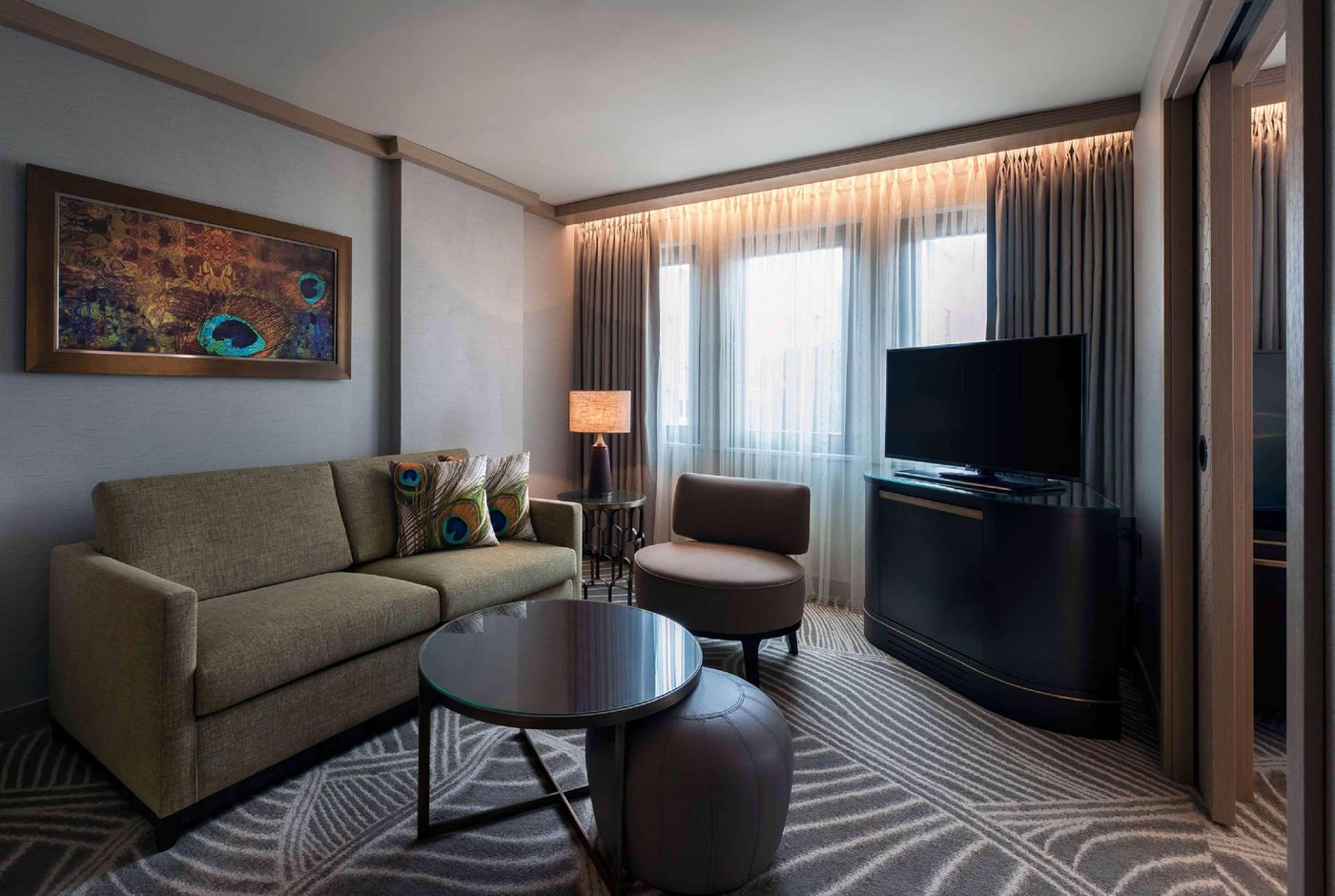 Doubletree-By-Hilton-Istanbul-Sirkeci-Room-34